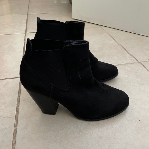 Call it Spring ankle boots - Picture 1 of 3